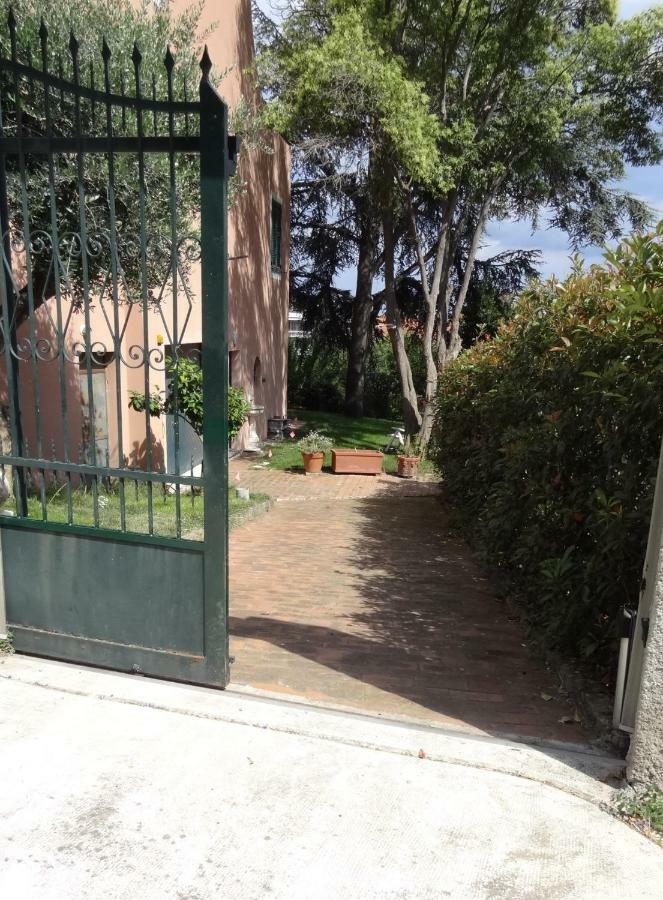 Bed & Blu Apartment Savona Exterior photo